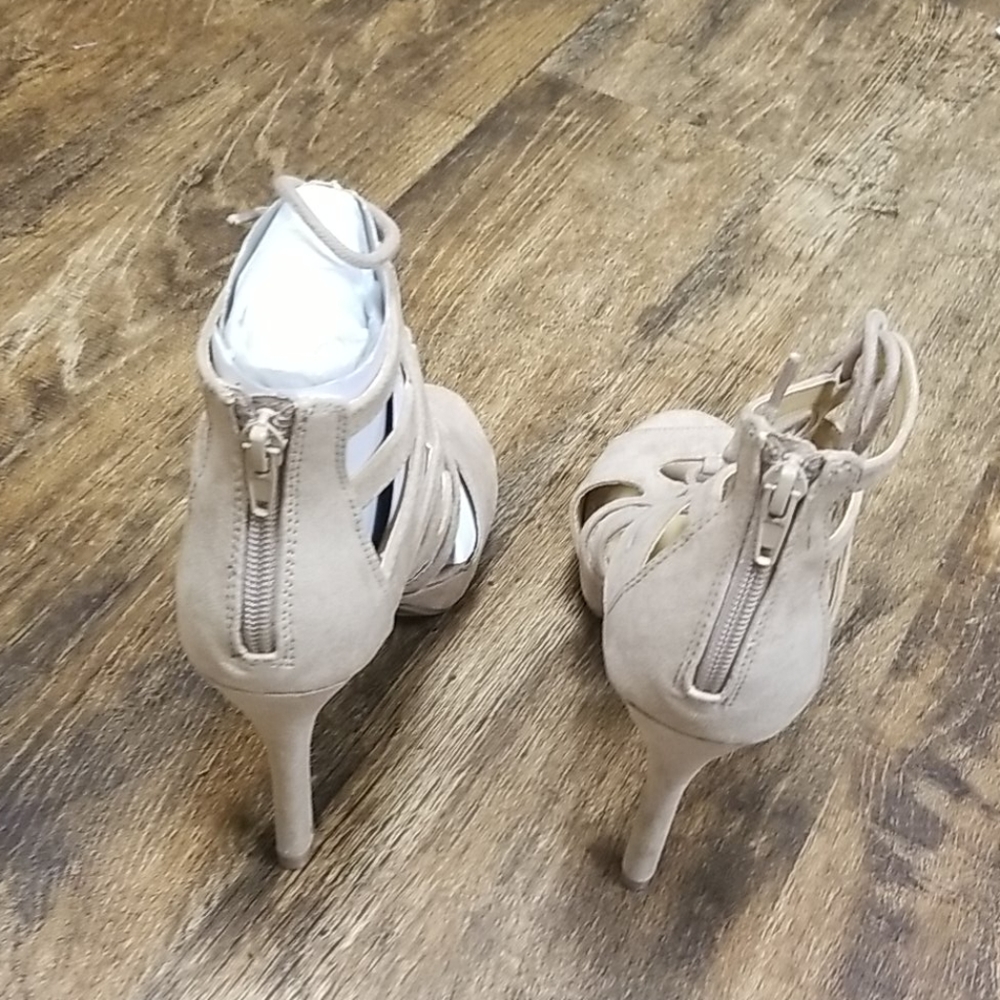 Report Laxy Lace-Up Platform Sandals - Picture 4 of 4
